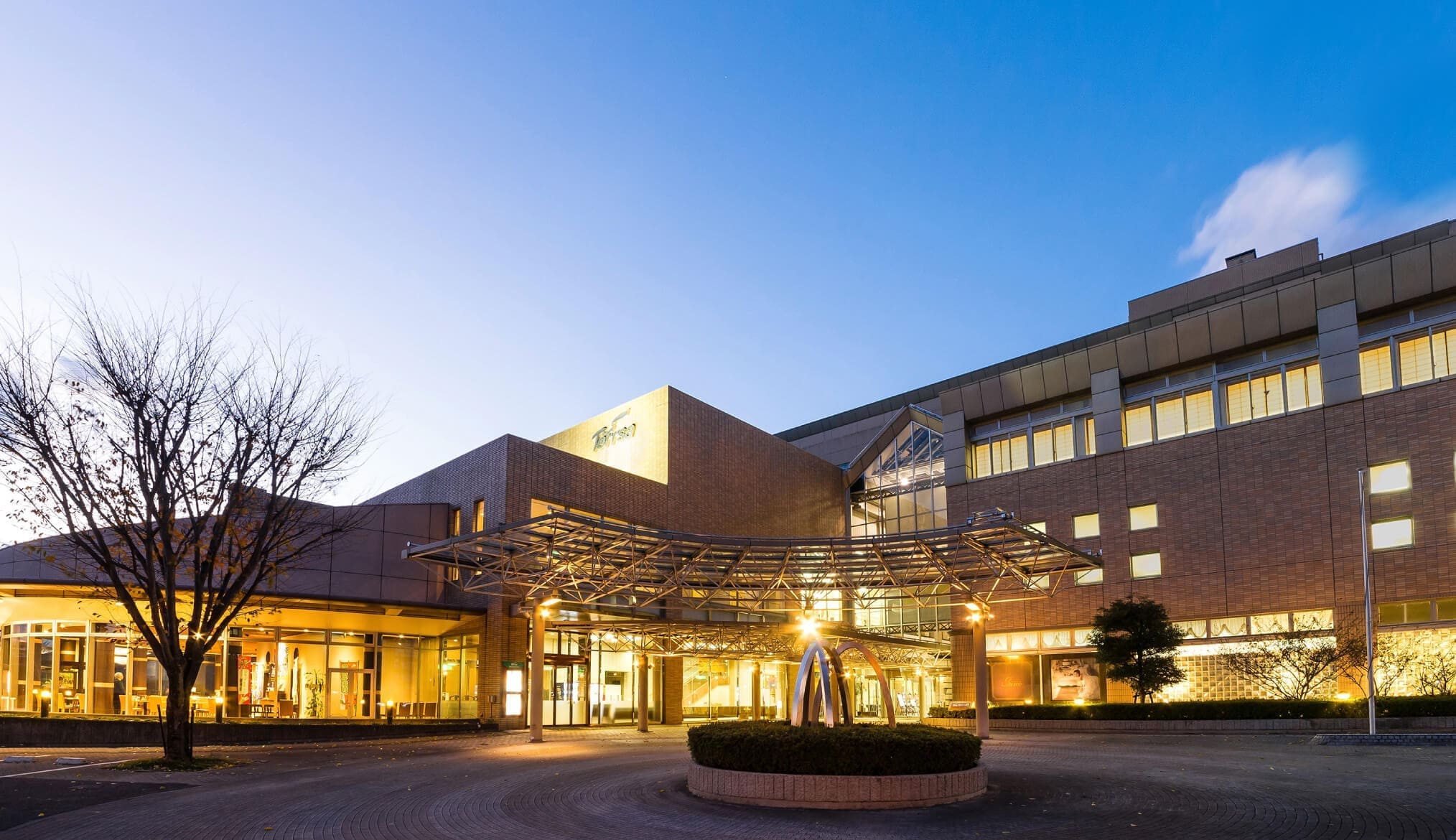 ホテル熊本テルサ外観