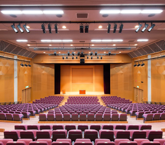 「テルサホール」講演会・決起大会など使い方様々！